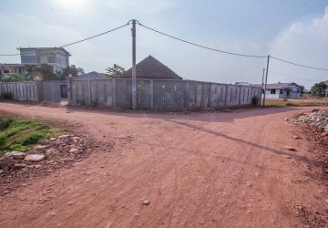 1792 Sqm Land  For Sale - Svay Dangkum, Siem Reap thumbnail