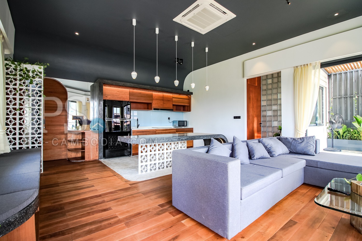 2 Bedroom Renovated Flat For Rent Wat Phnom Penh 10367 | IPS Cambodia