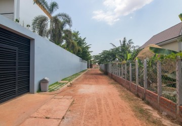  270 Sqm Land For Sale - Sala Kamreuk, Siem Reap thumbnail