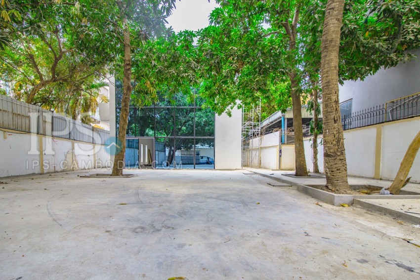 220 Sqm Office Space For Rent - Tonle Bassac, Phnom Penh