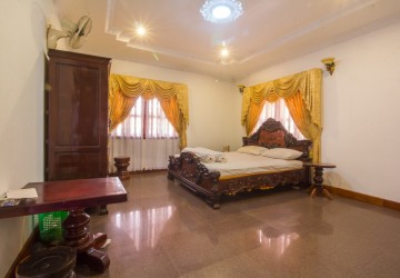 4 Bedroom Villa For Sale - Svay Dangkum, Siem Reap thumbnail