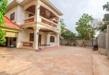 4 Bedroom Villa For Sale - Svay Dangkum, Siem Reap thumbnail