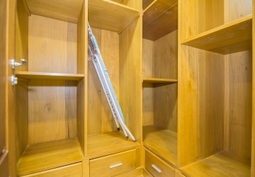 2 Bedroom Serviced Apartment For Rent - BKK1, Phnom Penh thumbnail