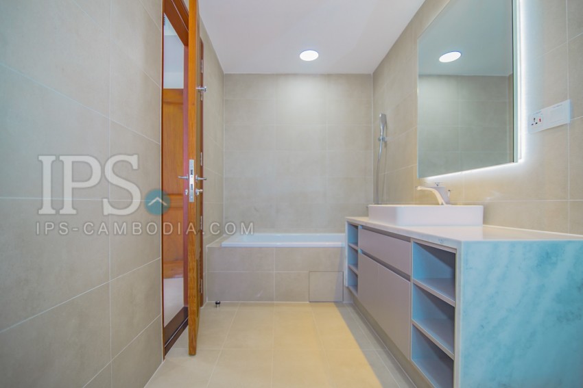 2 Bedroom Serviced Apartment For Rent - BKK1, Phnom Penh