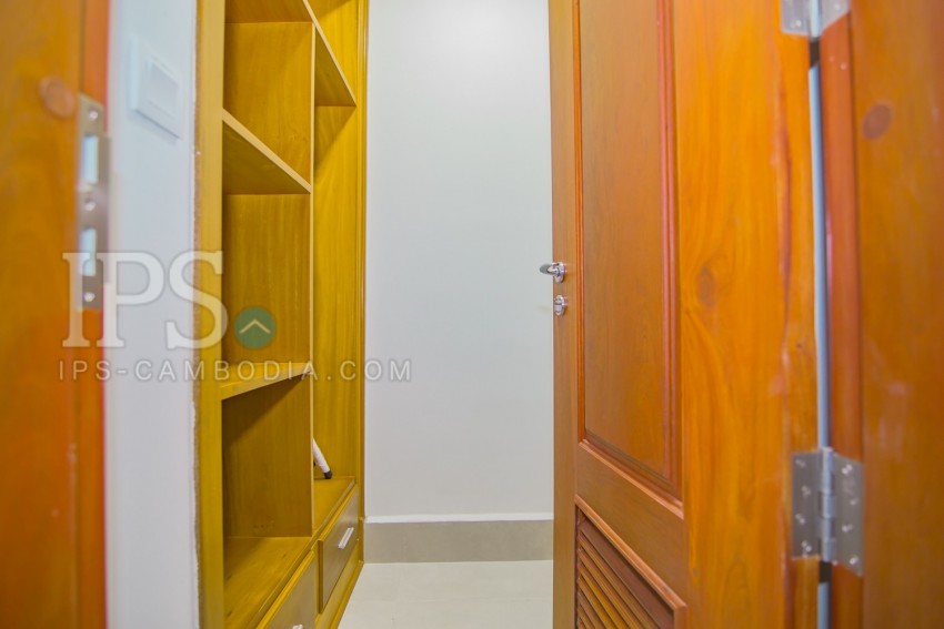 2 Bedroom Serviced Apartment For Rent - BKK1, Phnom Penh