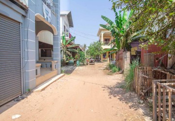 4 Bedroom Villa For Sale - Slor Kram, Siem Reap thumbnail