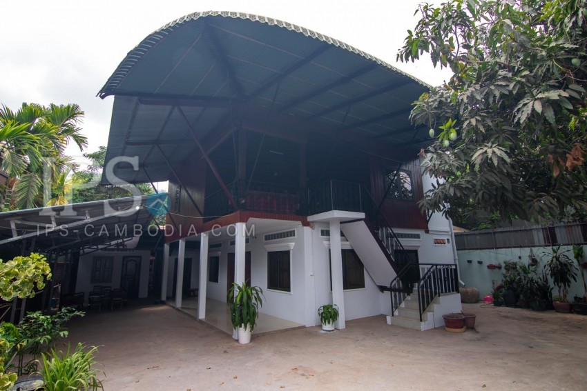 4 Bedroom Wooden House For Rent - Svay Dangkum, Siem Reap