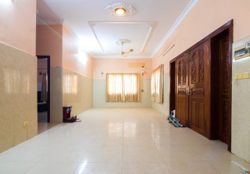 4 Bedroom Villa  For Sale - Svay Dangkum, Siem Reap thumbnail