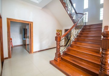 7 Bedroom Villa For Rent - Svay Dangkum, Siem Reap thumbnail