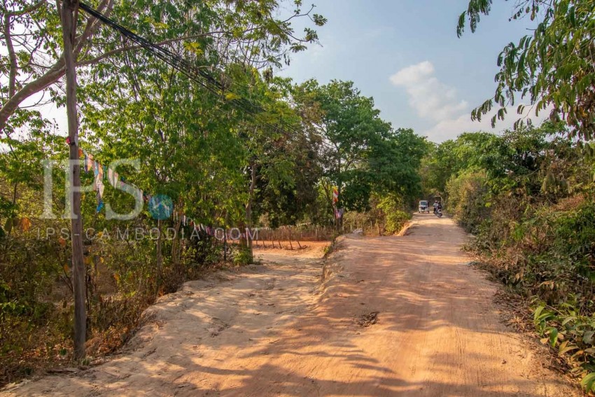 1000 Sqm Land For Sale - Road 60, Siem Reap