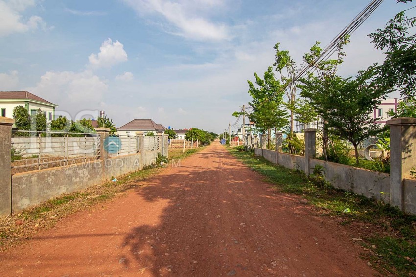   600 Sqm Land For Sale - Svay Dangkum, Siem Reap