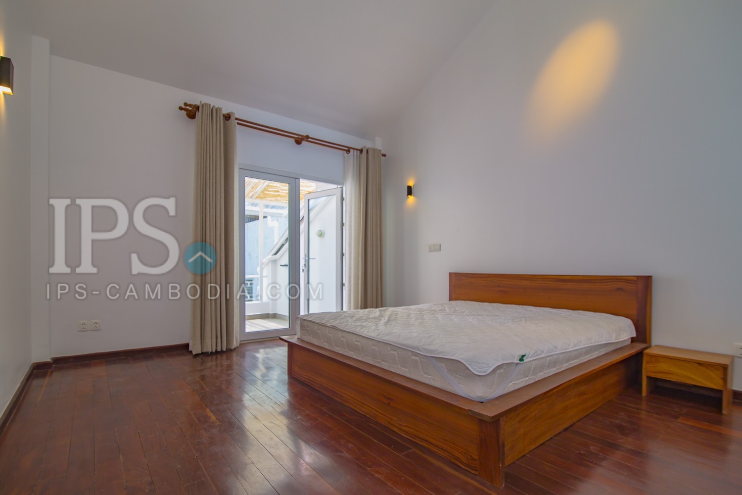 Renovated Loft 1 Bedroom Apartment For Rent - Phsar Thmei 3, Phnom Penh - Image 9