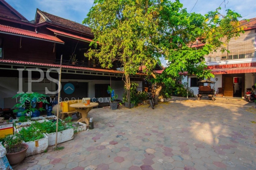 4 Villa Complex For Sale - Slor Kram, Siem Reap