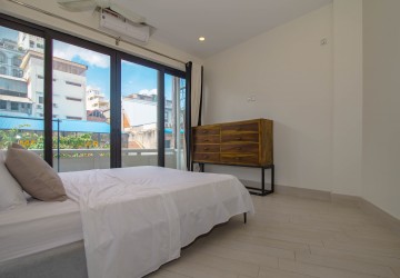 Renovated 2 Bedroom Apartment For Rent - Phsar Kandal 1, Phnom Penh thumbnail