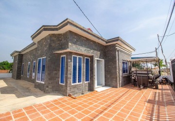 3 Bedroom Villa For Sale - Sra Ngae, Siem Reap thumbnail