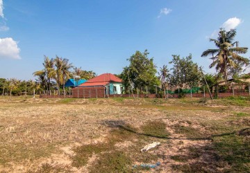   5637 Sqm Land For Sale - Chreav, Siem Reap thumbnail