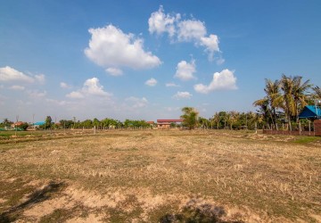   5637 Sqm Land For Sale - Chreav, Siem Reap thumbnail