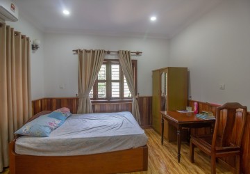 4 Bedroom Villa For Rent - Svay Dangkum, Siem Reap thumbnail