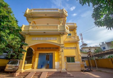 15 Room Building For Rent - Wat Bo, Siem Reap  thumbnail