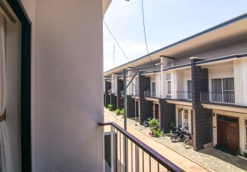 2 Bedroom House For Rent - Sala Kamreuk, Siem Reap thumbnail