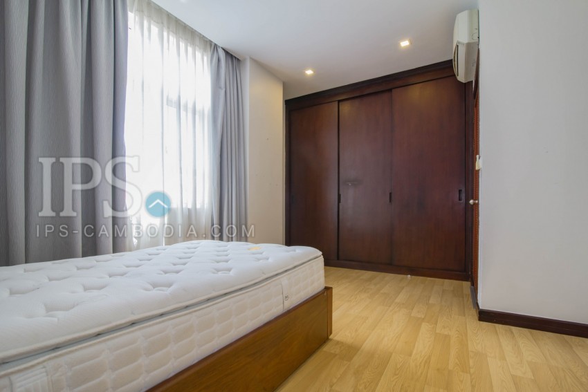 4 Bedroom Serviced Apartment For Rent - Tonle Bassac, Phnom Penh