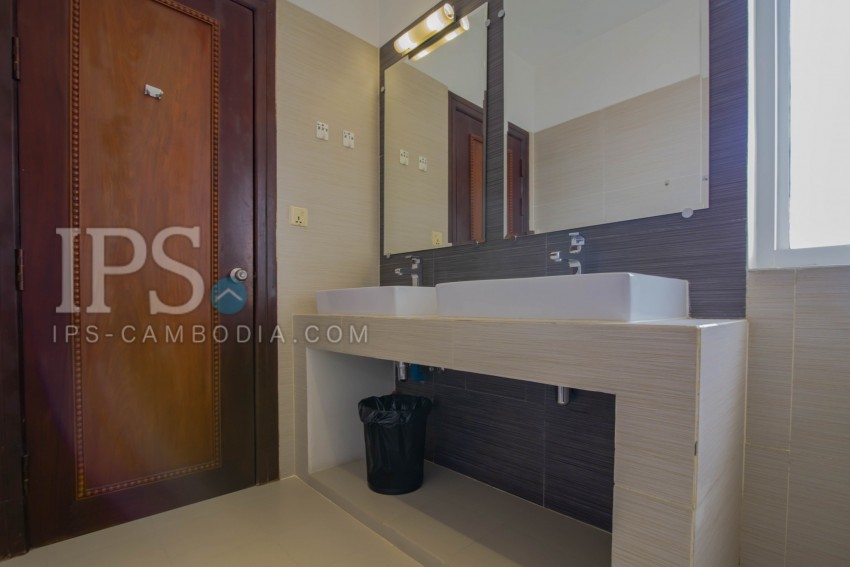 4 Bedroom Serviced Apartment For Rent - Tonle Bassac, Phnom Penh