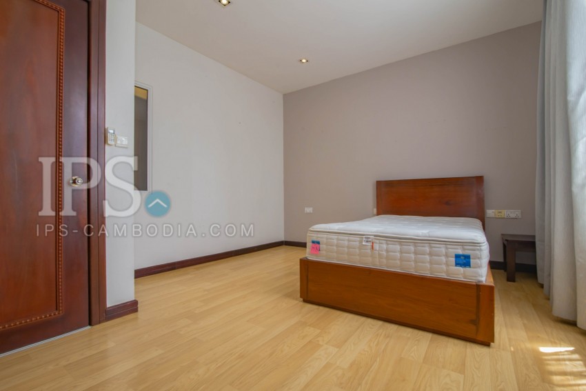 4 Bedroom Serviced Apartment For Rent - Tonle Bassac, Phnom Penh