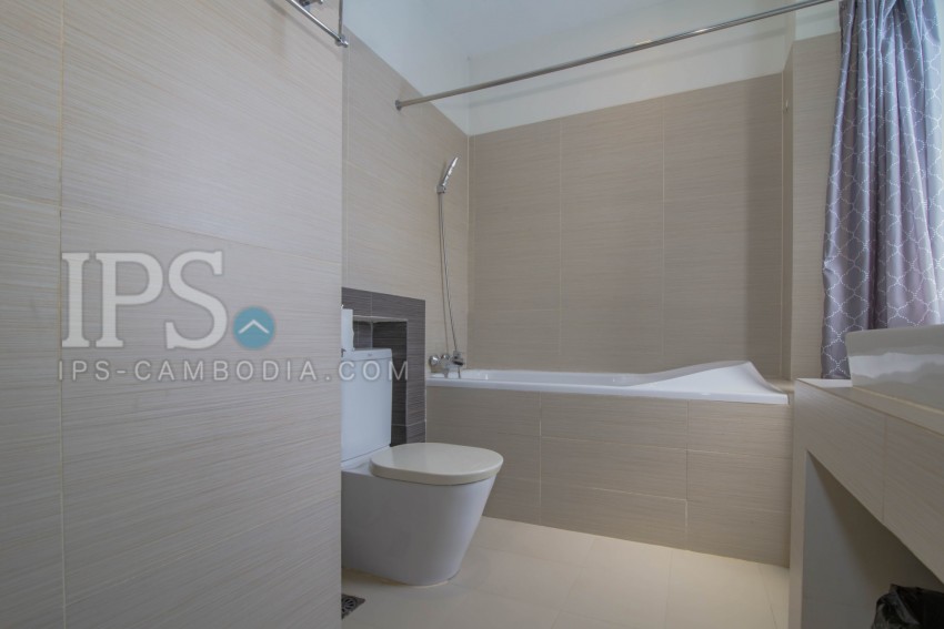 4 Bedroom Serviced Apartment For Rent - Tonle Bassac, Phnom Penh