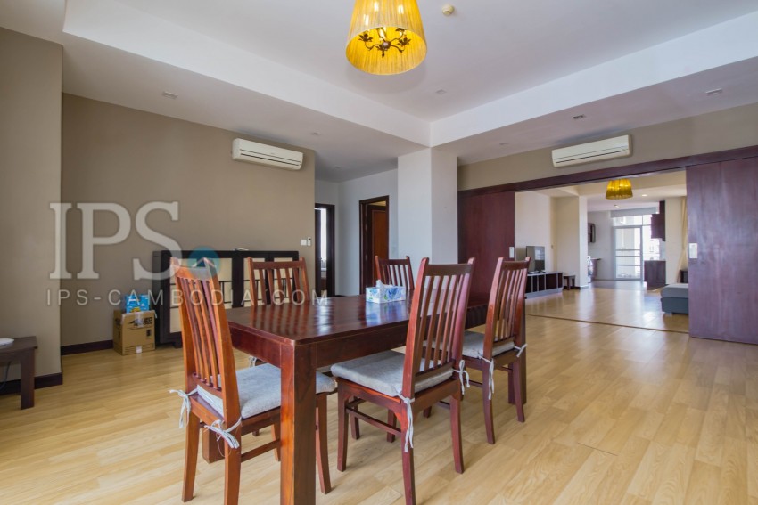 4 Bedroom Serviced Apartment For Rent - Tonle Bassac, Phnom Penh