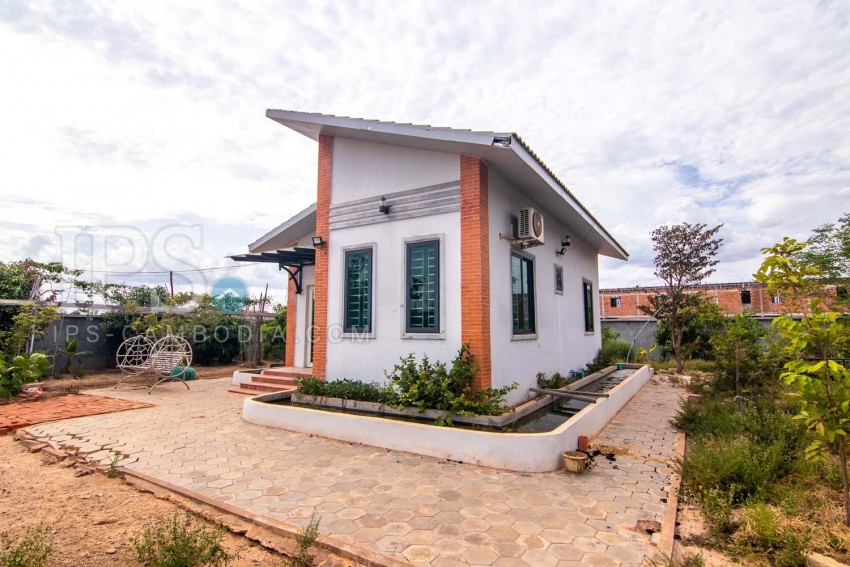 1090 Sqm Land and 2 Bedroom Villa For Sale - Chreav, Siem Reap