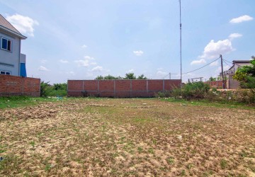 688 Sqm Land  For Sale - Svay Dangkum, Siem Reap thumbnail