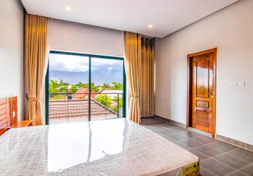 4 Bedroom Villa For Sale - Svay Dangkum, Siem Reap thumbnail