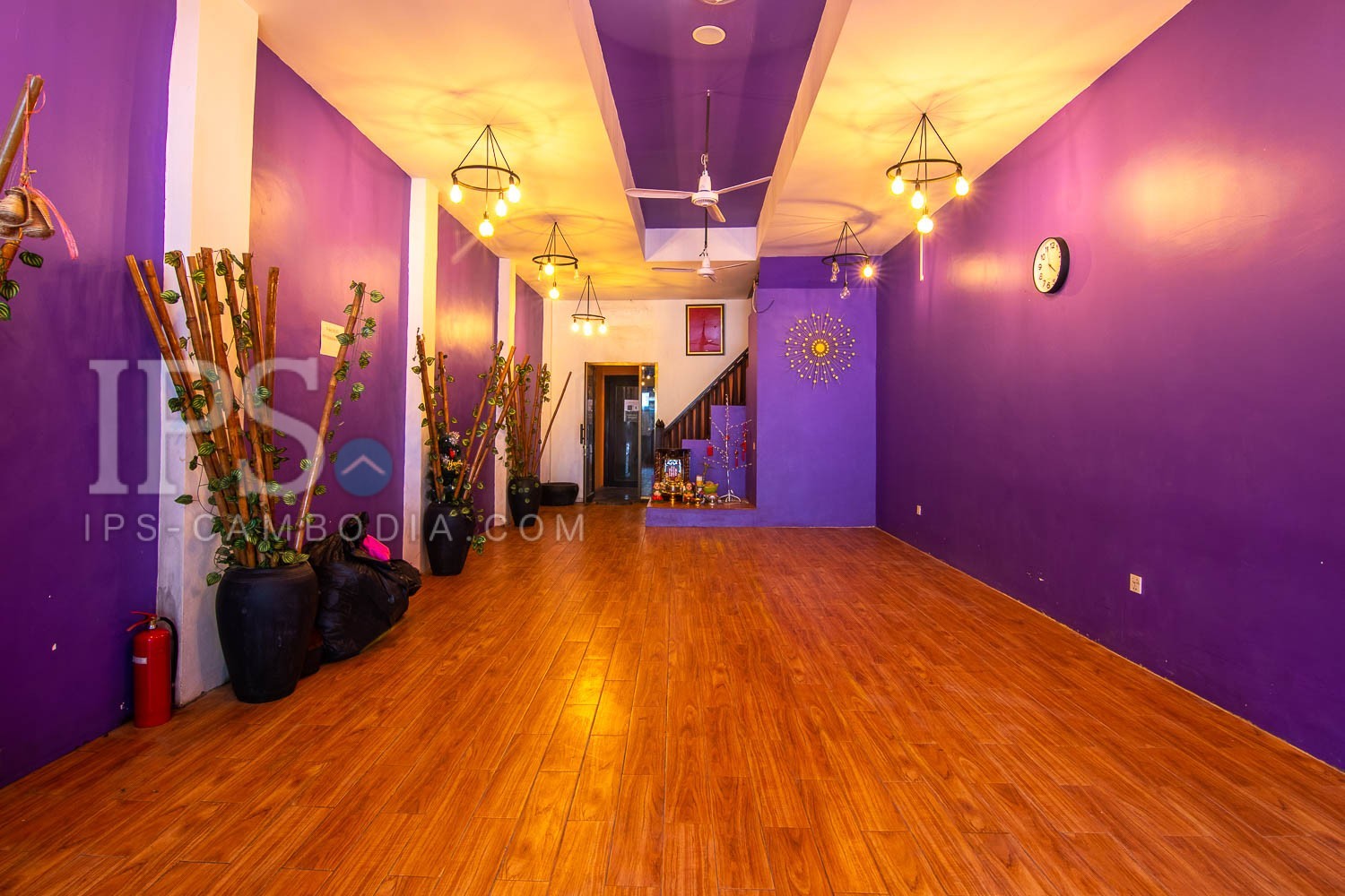 7 Bedroom Spa Space For Rent Pub Street Siem Reap 10939 IPS Cambodia