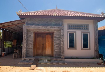 3 Bedroom House For Sale - Svay Dangkum, Siem Reap thumbnail