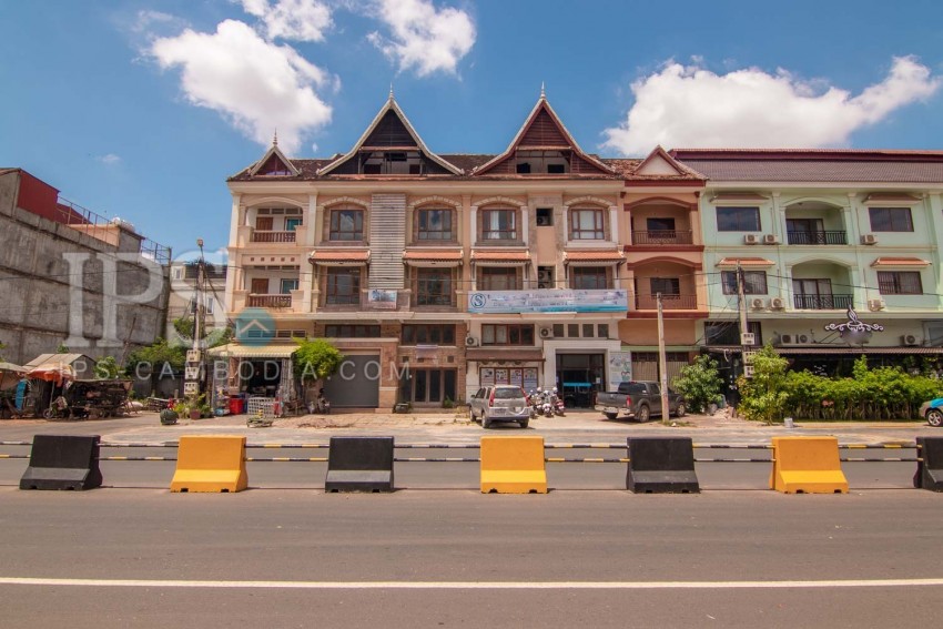 23 Bedroom Guesthouse and Land For Sale - Slor Kram, Siem Reap