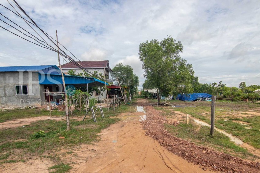   760 Sqm Land For Sale - Road 60, Siem Reap