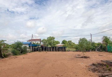   760 Sqm Land For Sale - Road 60, Siem Reap thumbnail