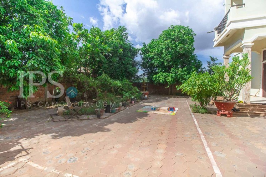 4 Bedroom Villa  For Rent - Svay Dangkum, Siem Reap