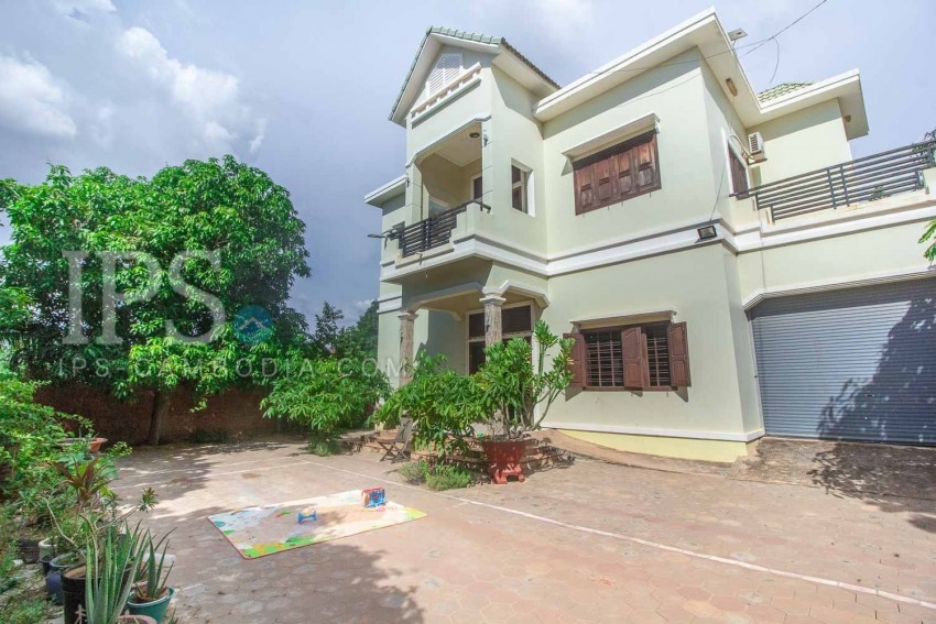 4 Bedroom Villa  For Rent - Svay Dangkum, Siem Reap