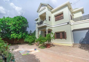 4 Bedroom Villa  For Rent - Svay Dangkum, Siem Reap thumbnail