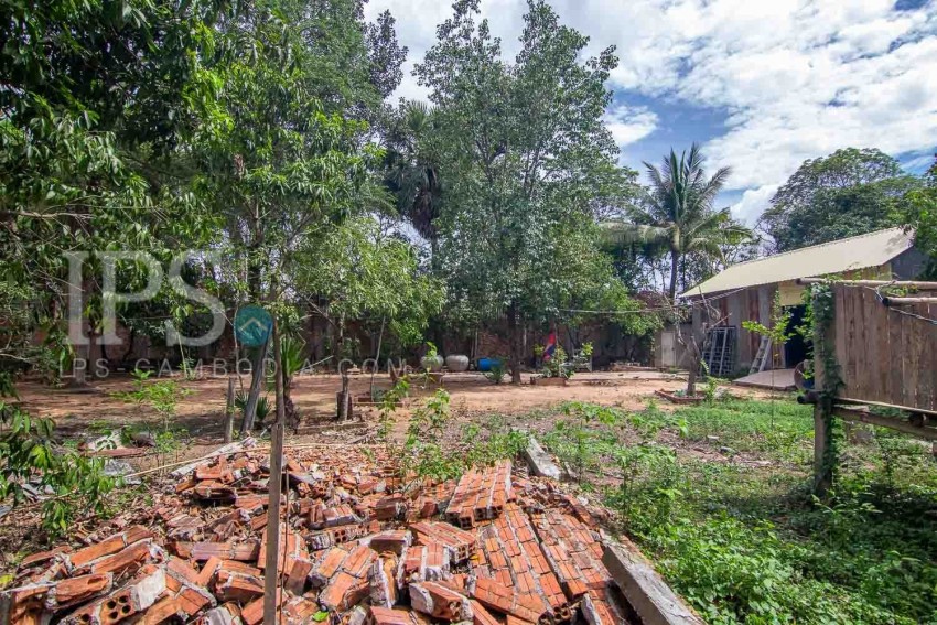  1215 Sqm Land For Sale - Slor Kram, Siem Reap