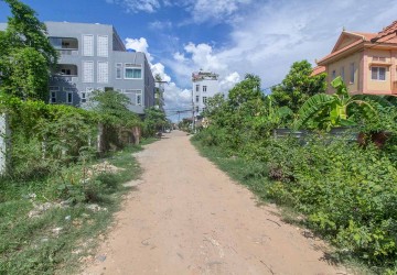 2300 Sqm Land For Rent - Night Market, Siem Reap thumbnail