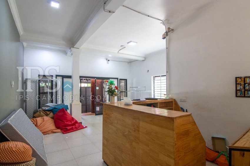 17 Bedroom Hostel Building For Rent - Wat Damnak, Siem Reap