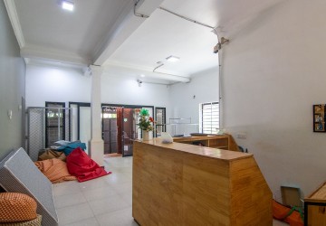 17 Bedroom Hostel Building For Rent - Wat Damnak, Siem Reap thumbnail