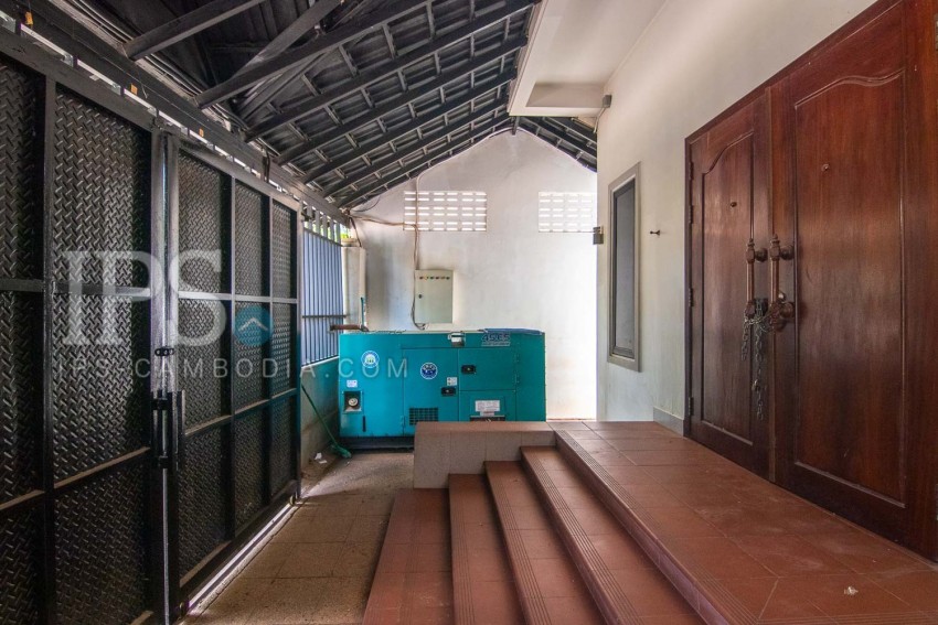 17 Bedroom Hostel Building For Rent - Wat Damnak, Siem Reap