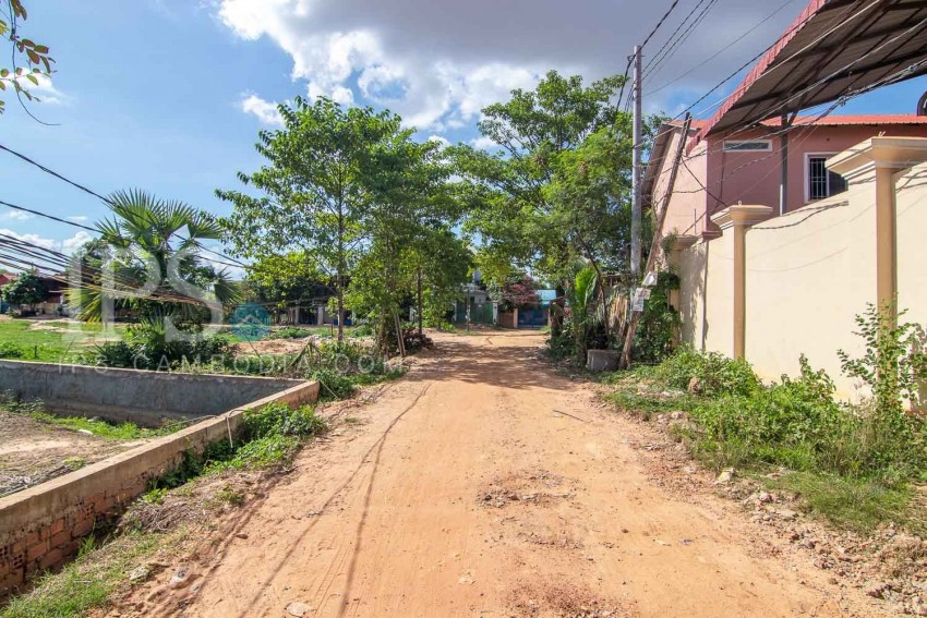 1400 Sqm Land  For Sale - Svay Dangkum, Siem Reap