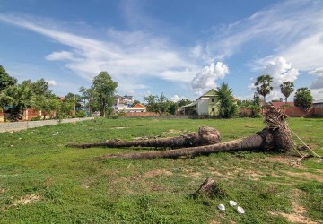 1400 Sqm Land  For Sale - Svay Dangkum, Siem Reap thumbnail