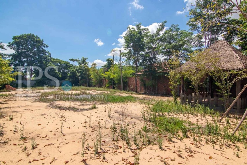   884 Sqm Land For Sale - Svay Dangkum, Siem Reap