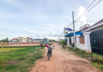  250 Sqm Land For Sale - Svay Dangkum, Siem Reap thumbnail