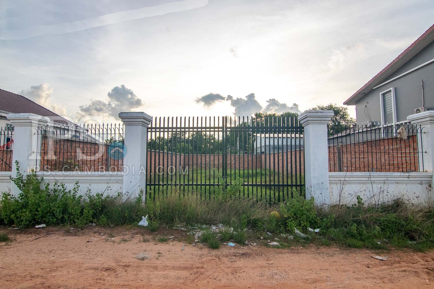 250 Sqm Land For Sale - Svay Dangkum, Siem Reap 250 Sqm Land For Sale - Svay Dangkum, Siem Reap